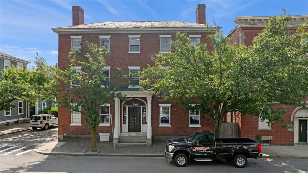 401 Essex in Salem