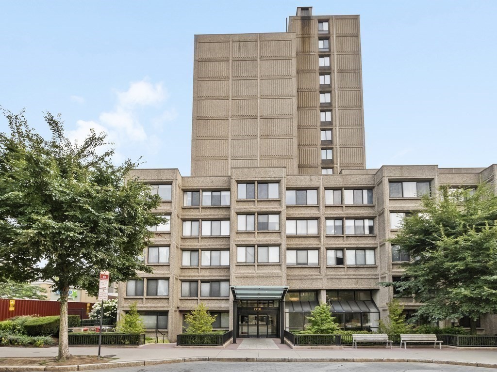 1731 Beacon ##202 in Brookline