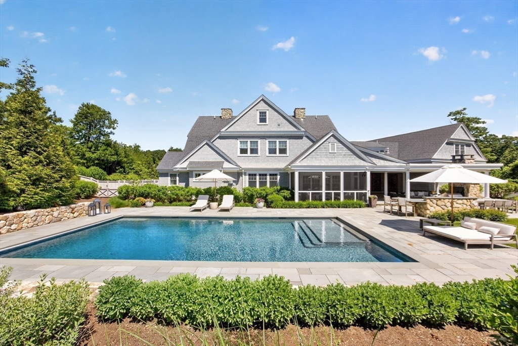 15 Ice House Road in Duxbury