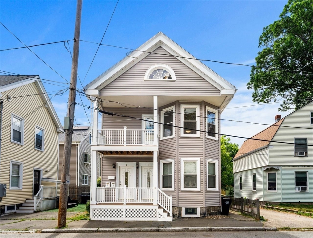 18 Cliff Street in Salem