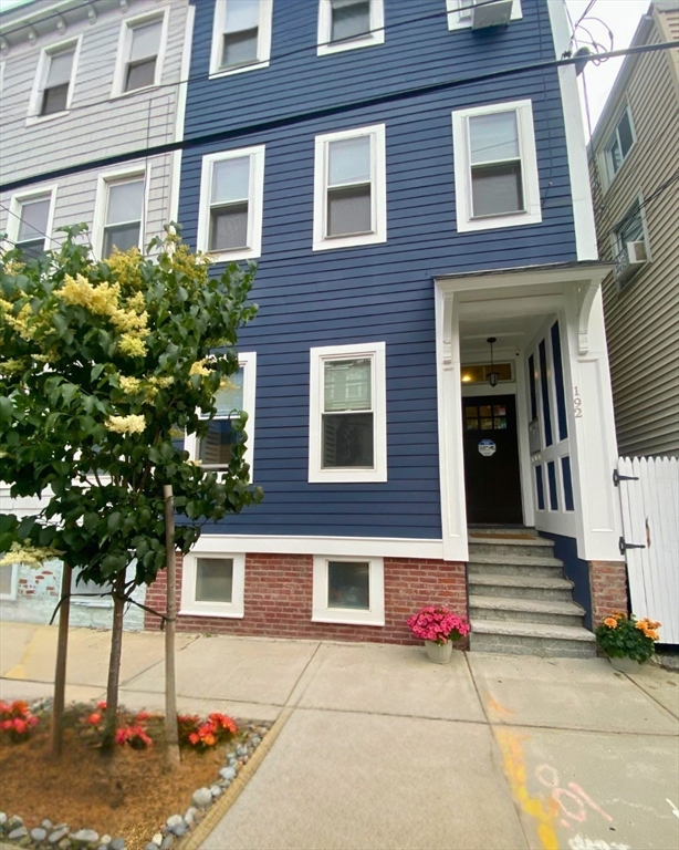 192 W 5th #2 in Boston