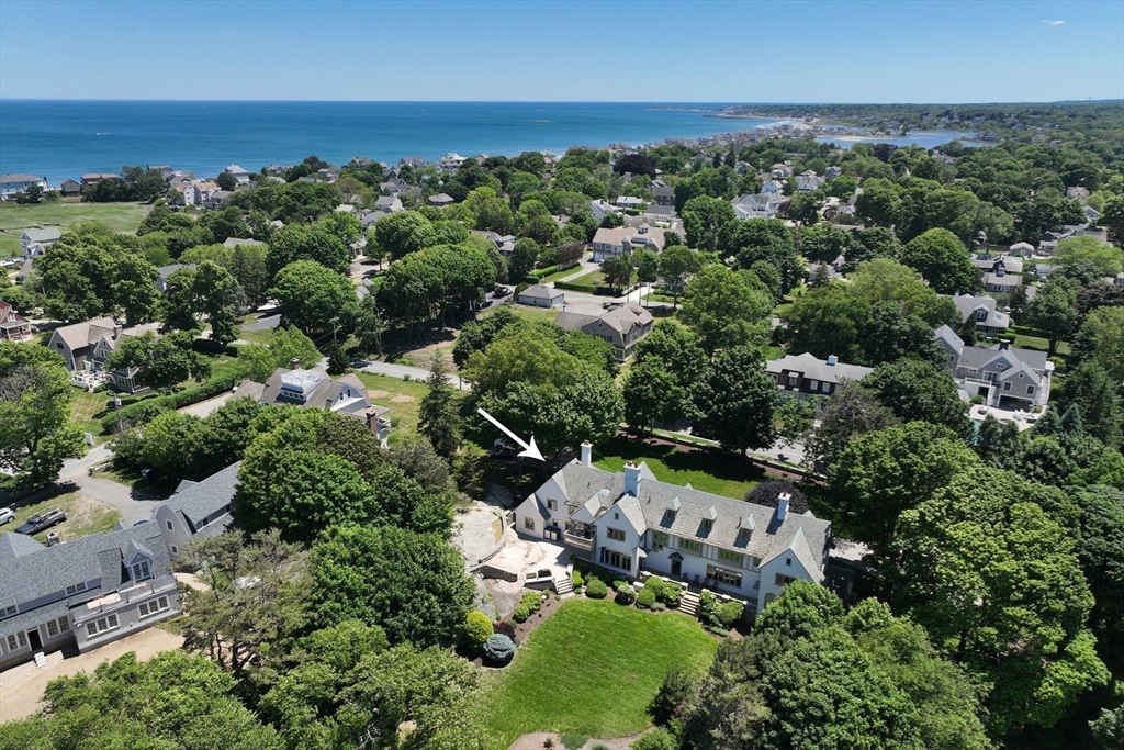 7 Baileys Causeway in Scituate