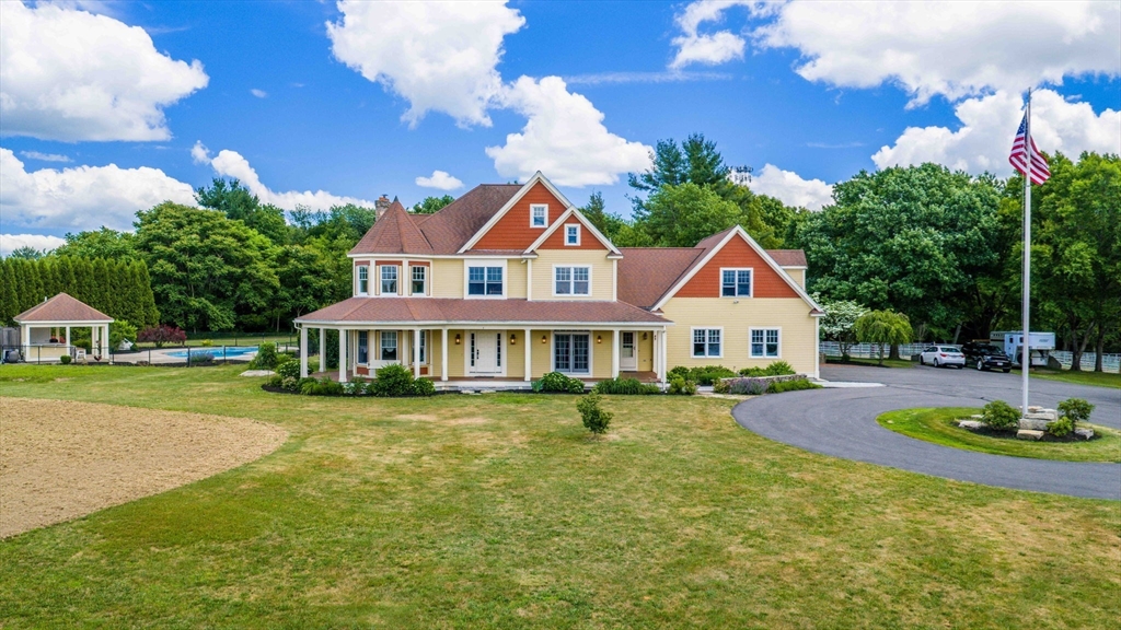 545 Hazel St in Uxbridge