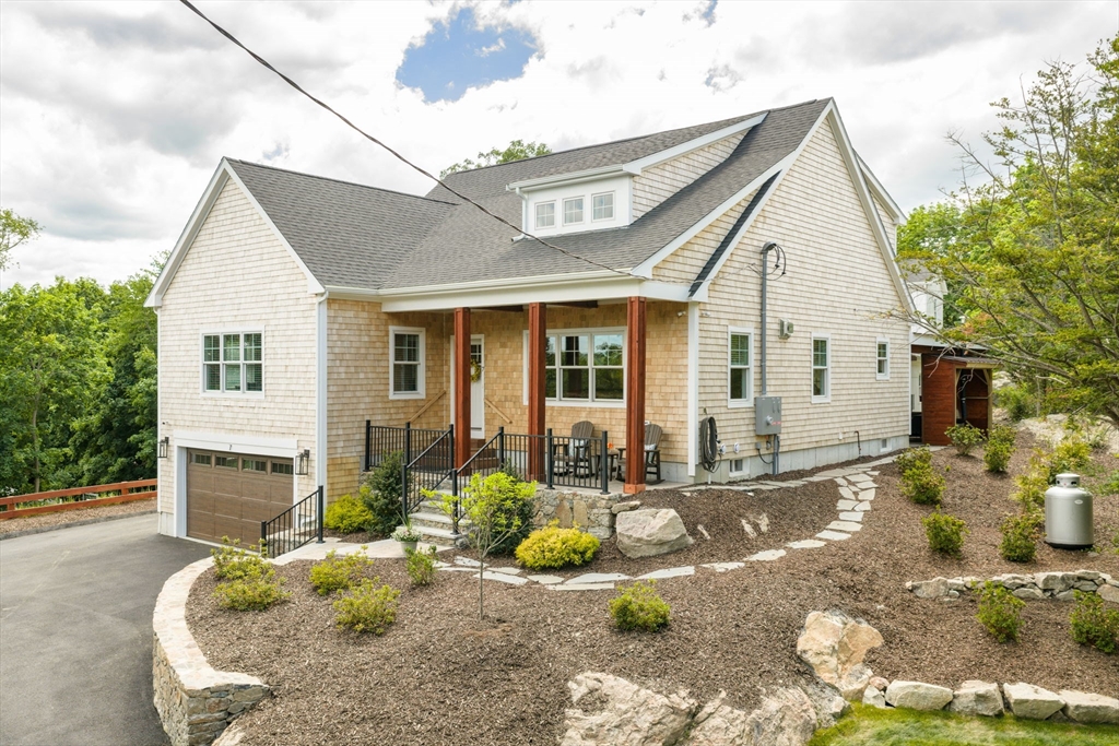 7 Laurel Street in Hingham