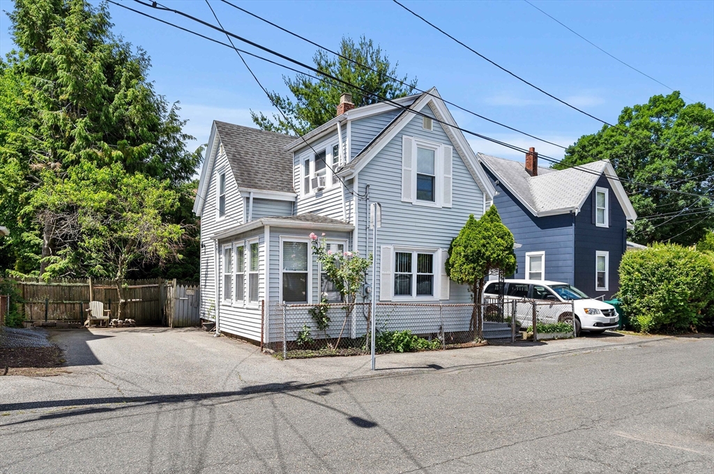 5 MORRILL PLACE in Lynn