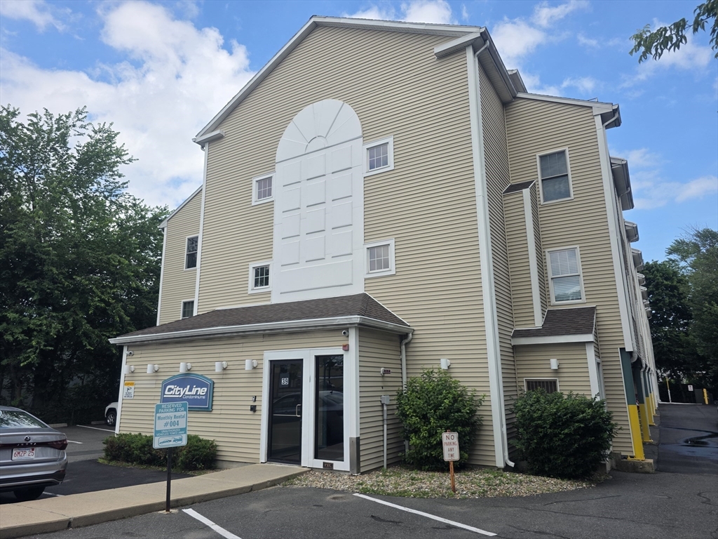 39 Broadway #206 in Malden
