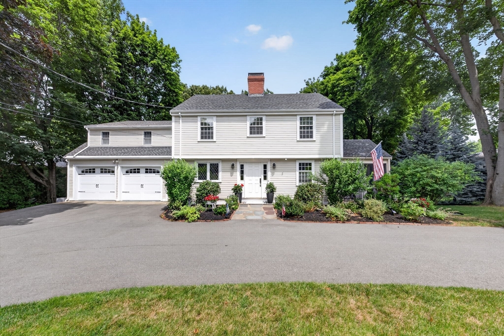 131 Prospect St in Wakefield