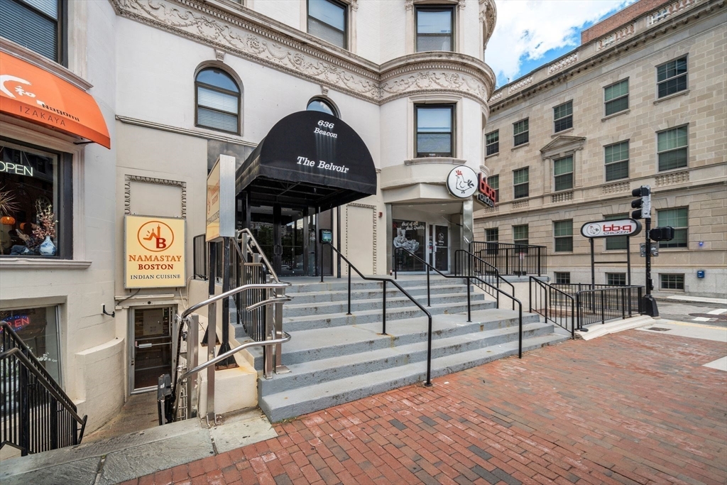 636 Beacon St #505 in Boston