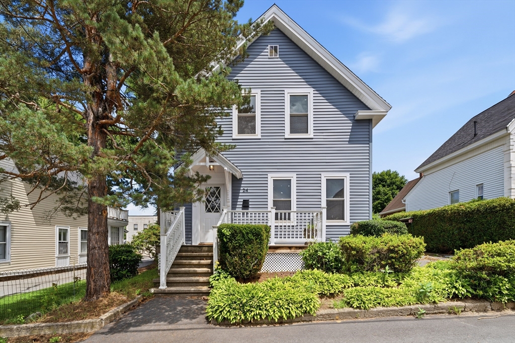24 Marblehead St in North Andover