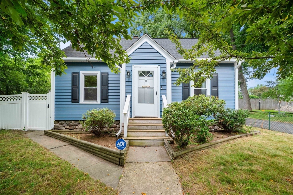 31 Lincoln St in Methuen