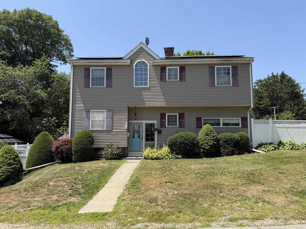 3 Walnut Knolls in Canton