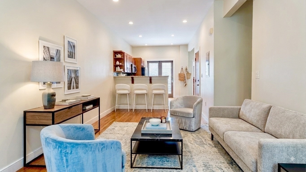 2 Mount Pleasant Pl #1 in Roxbury