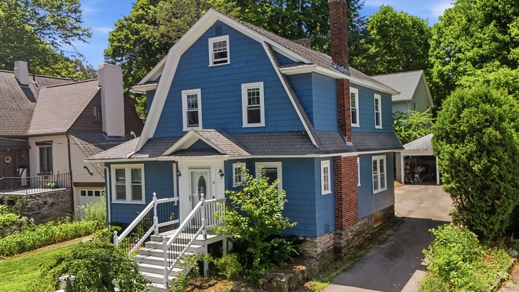 52 Eagle Road in Worcester