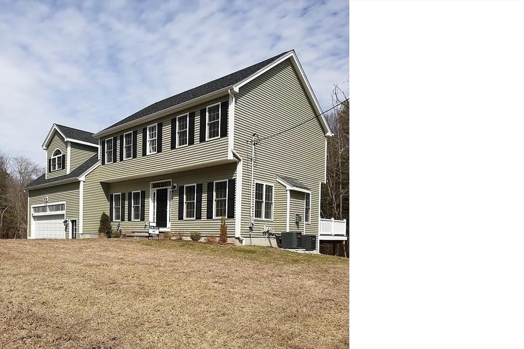 660 Mayflower Landing in Holliston