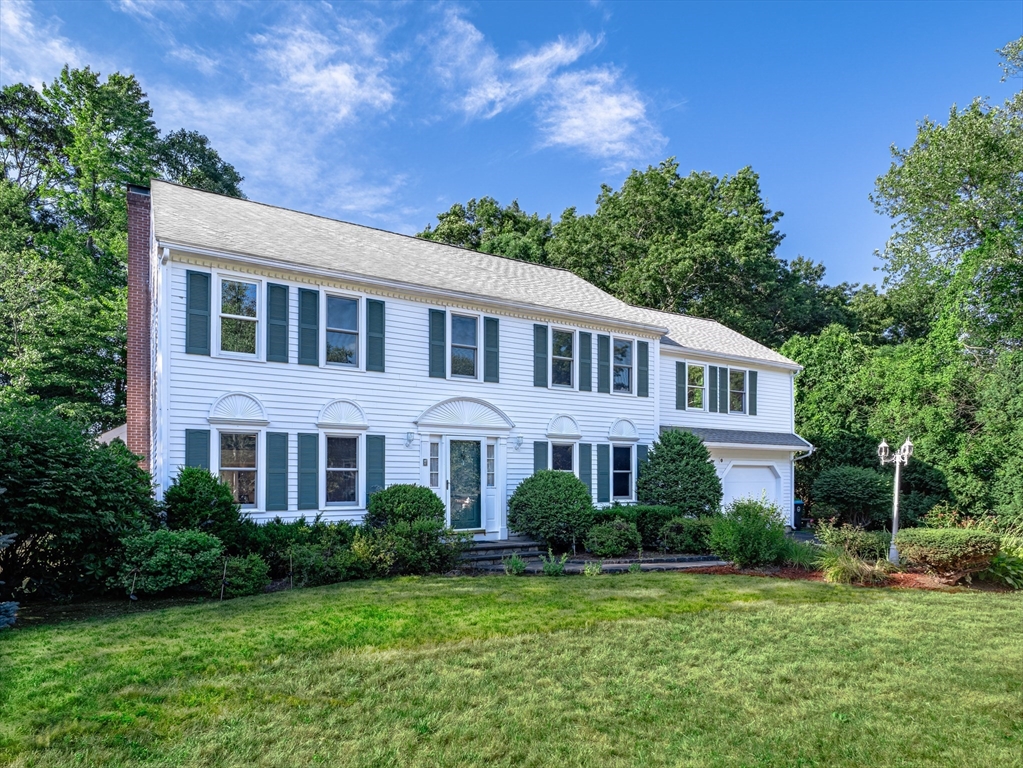 4 Flint Meadow Ln in Shrewsbury