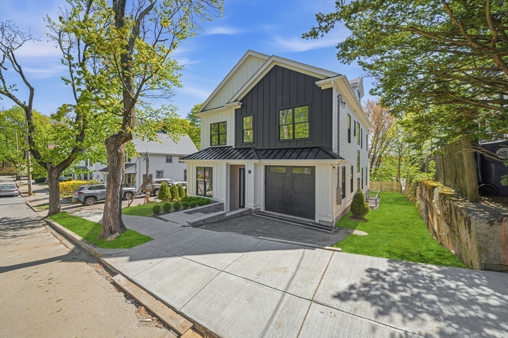 28 Chandler in Newton Upper Falls