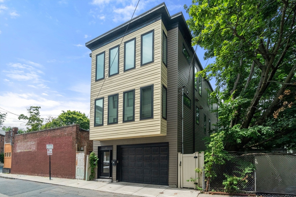 15 Wendeller St #2 in Boston
