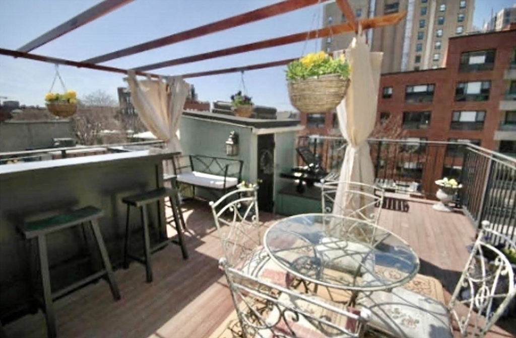 22 Shawmut St #TH in Boston