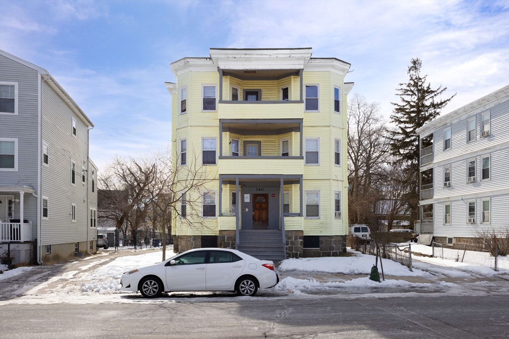 140 Callender St in Dorchester Center