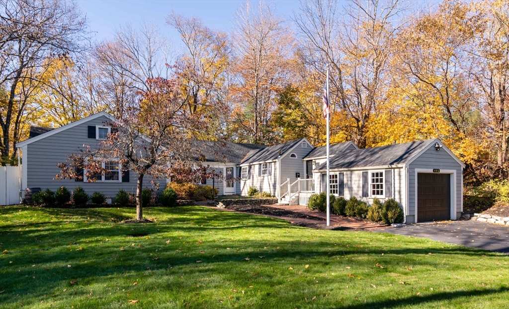 485 Main St in Hingham