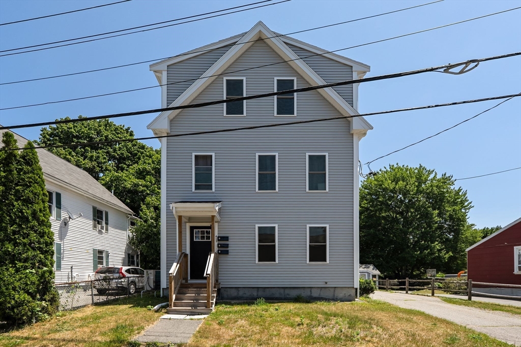 415 Danforth St in Taunton