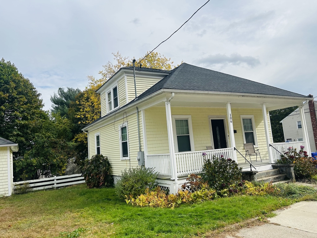 106 Linden St in Attleboro