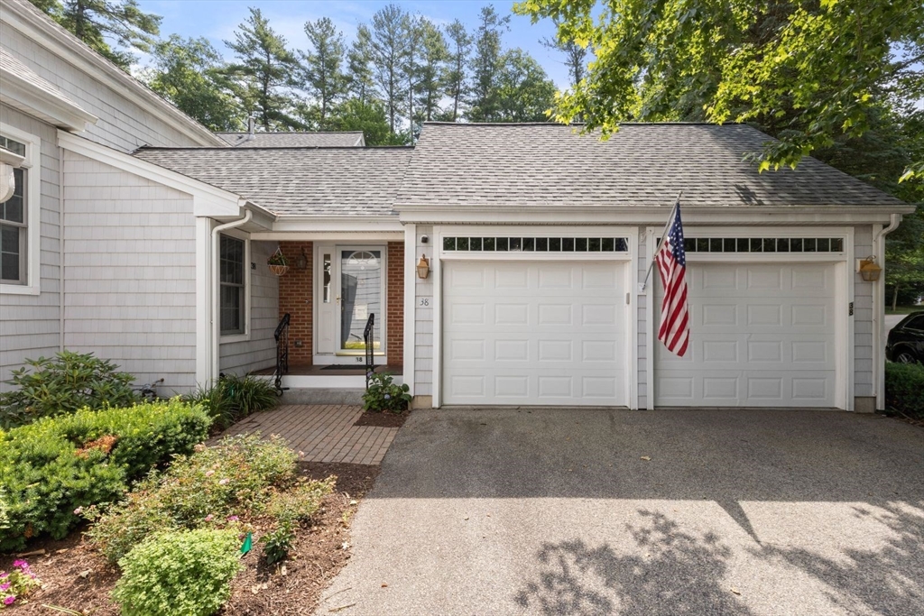 38 Juniper Ln #38 in Hanover