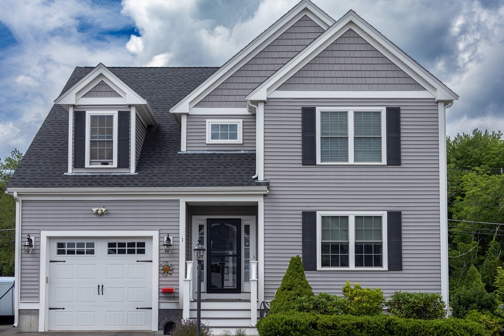 1 Driftwood Dr in South Easton