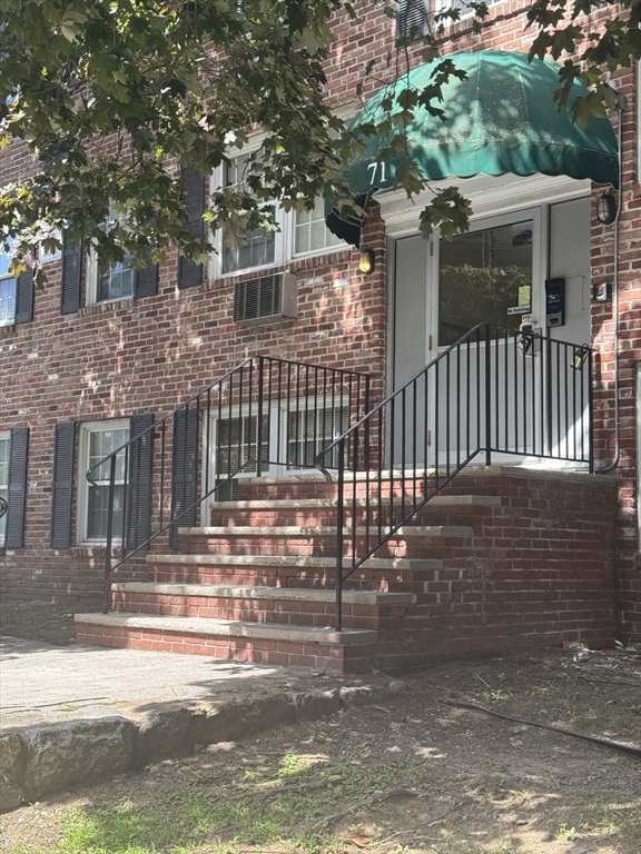 71 Mystic St #11 in Methuen