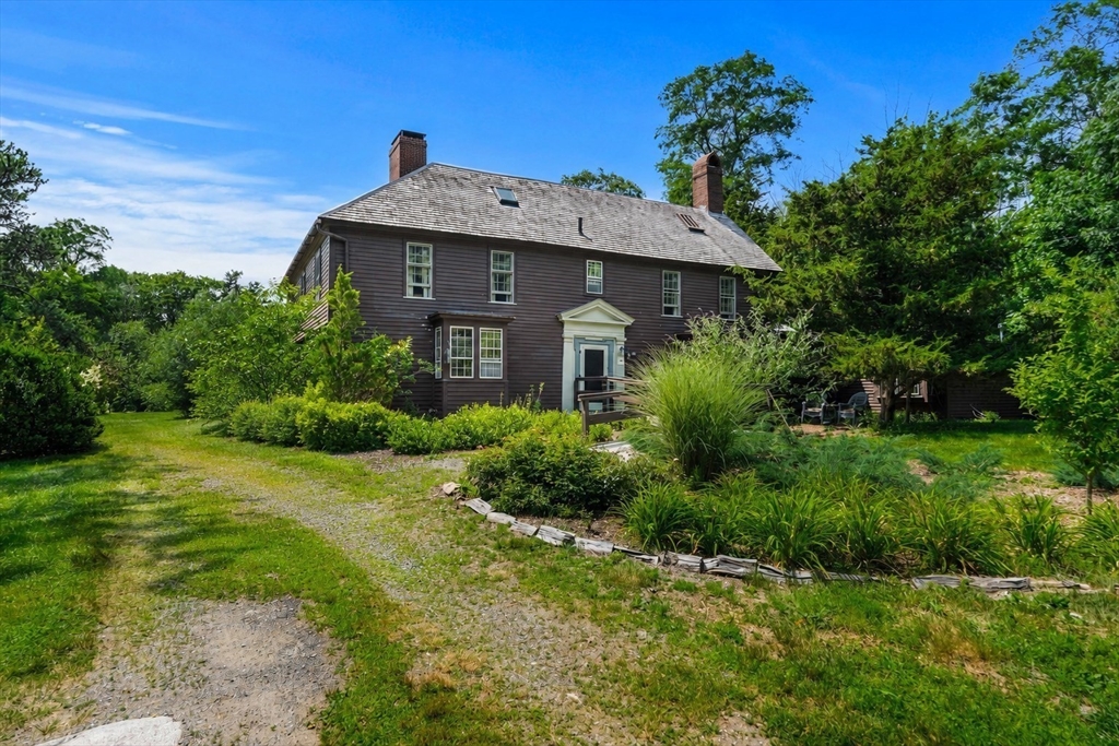 190 Granite St in Rockport