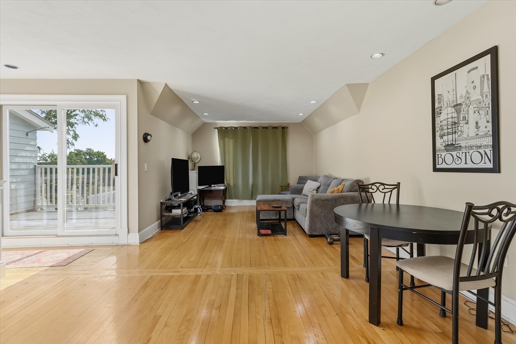 7 High Rock Way #3 in Allston