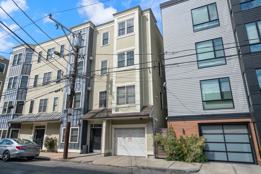 138 W 9th St #2 in Boston
