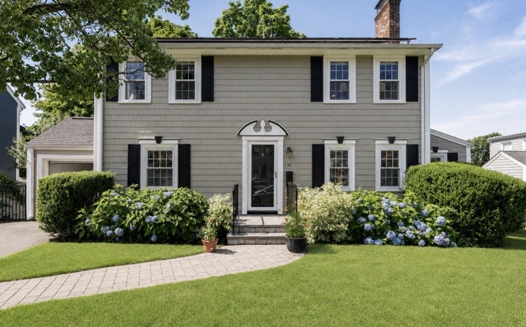 32 Grosvenor Rd in Waltham