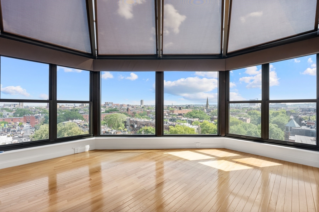 16 Harcourt St #9G in Boston