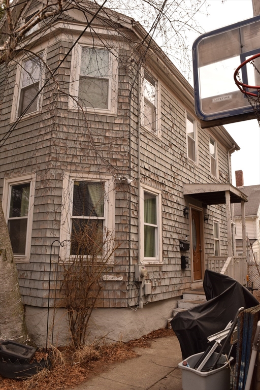 3 Lincoln Pl in Somerville
