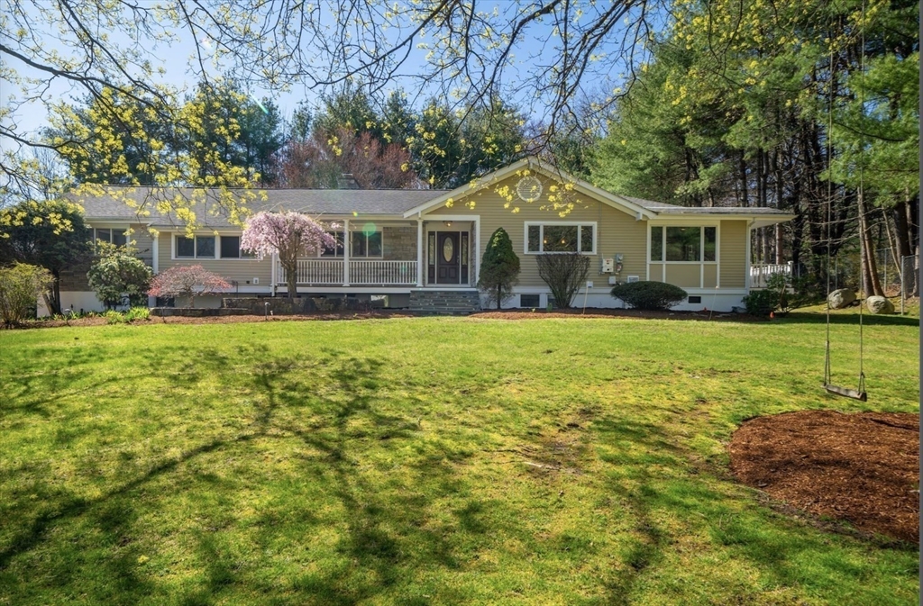 47 Bakers Hill Rd in Weston