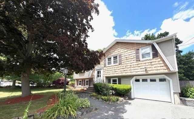 15 Frances Rd in Burlington