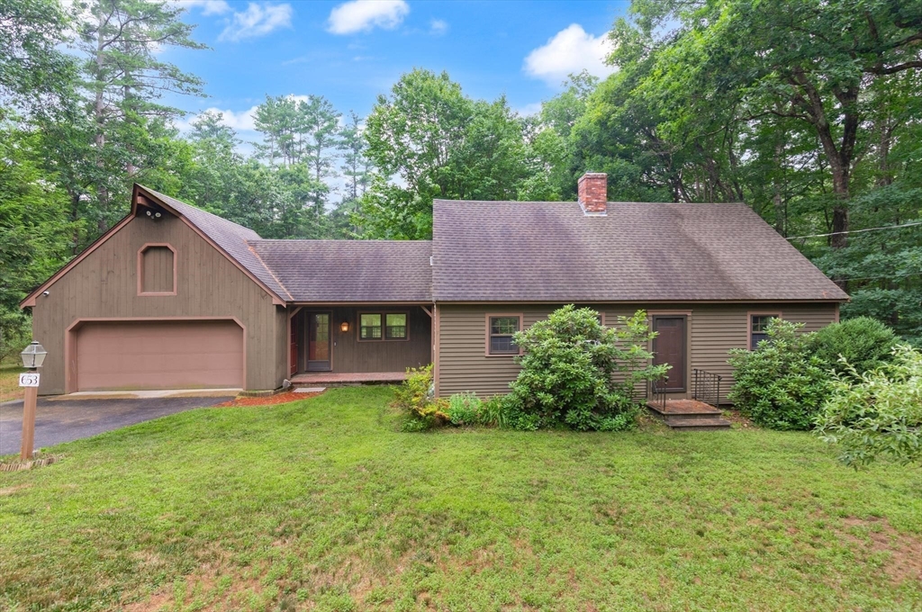 653 Townsend Road in Groton
