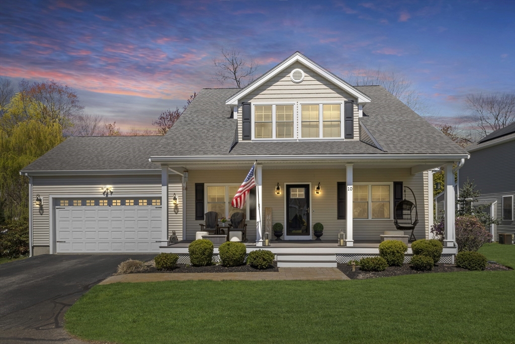 10 Charles View Lane in Medway
