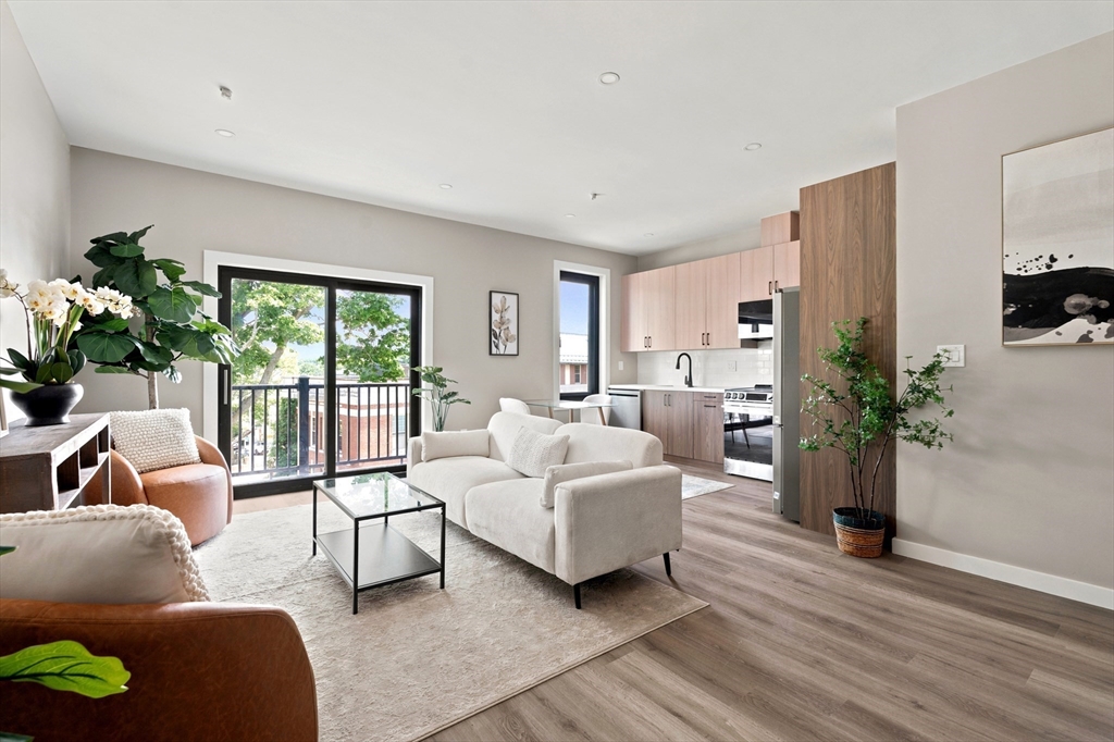 75 Maywood #4 in Roxbury