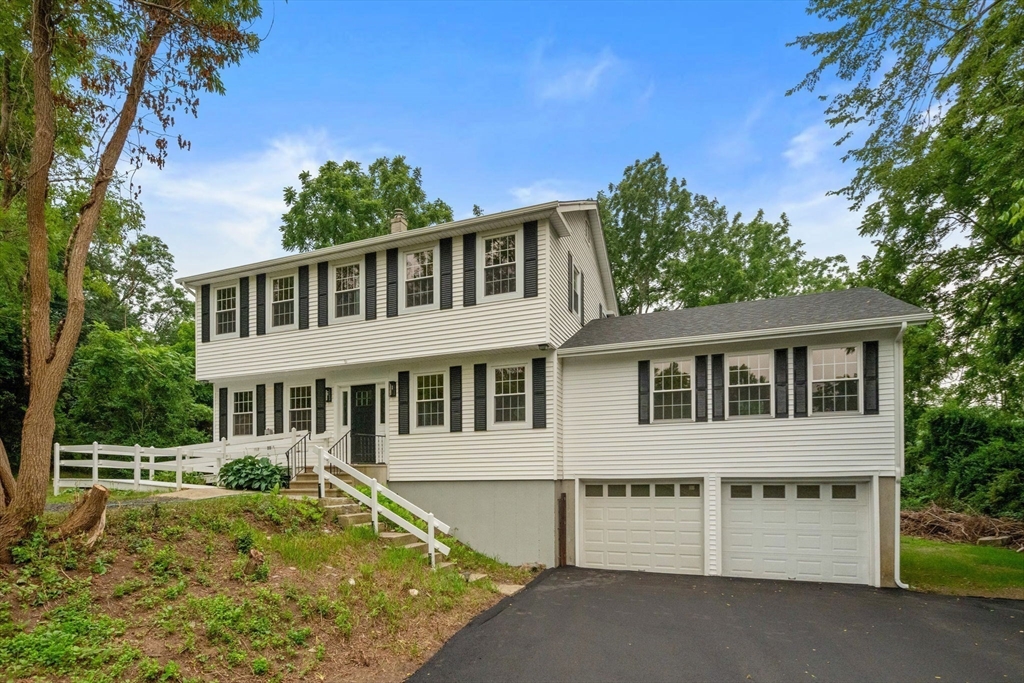 125 Bayview Ave in Berkley