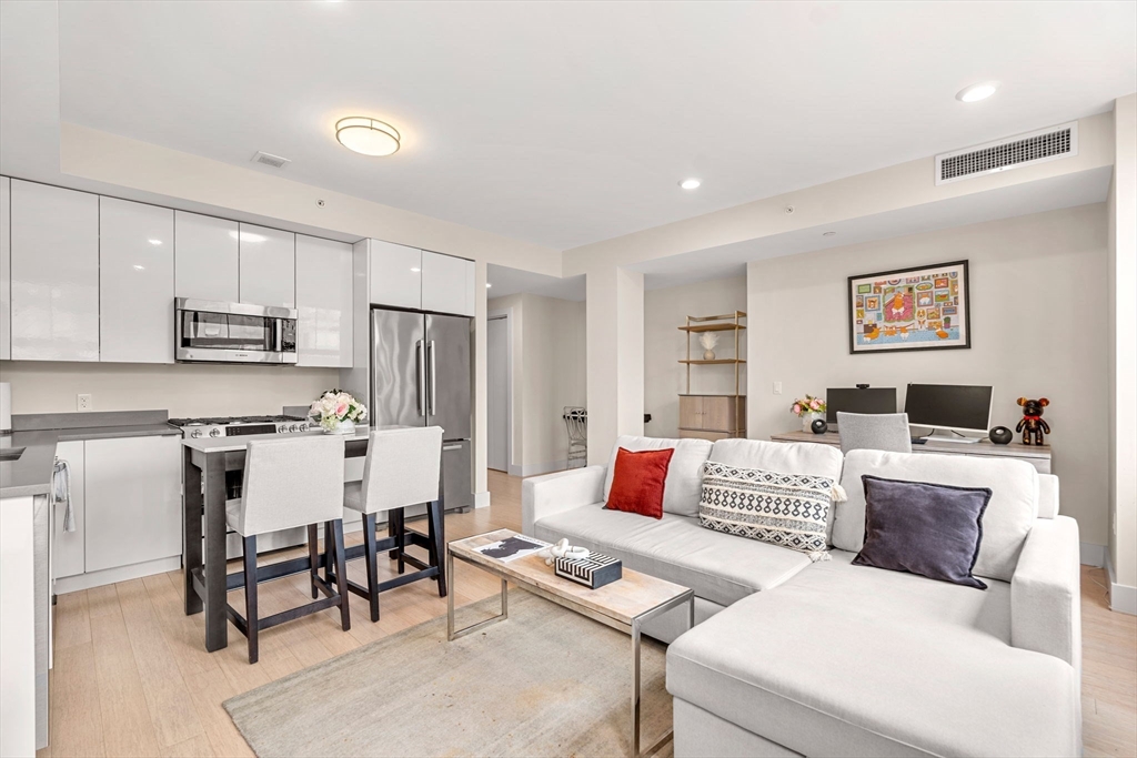 121 Portland St #609 in Boston