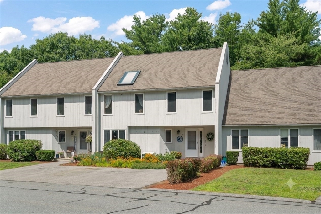38 Woodland Park Dr #38 in Haverhill