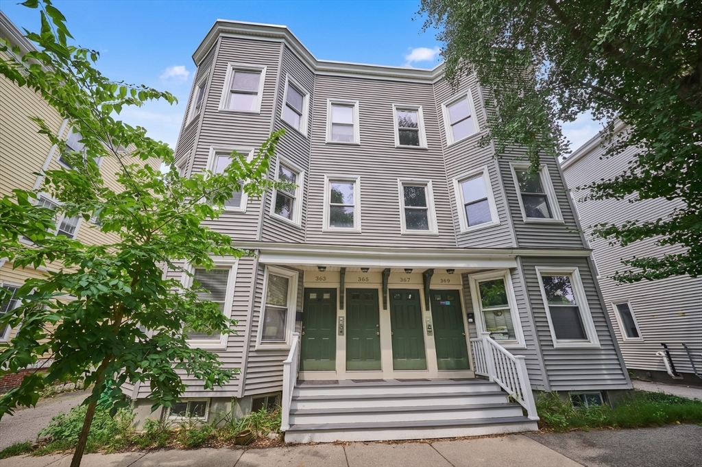 363 Cardinal Medeiros Ave #363 in Cambridge