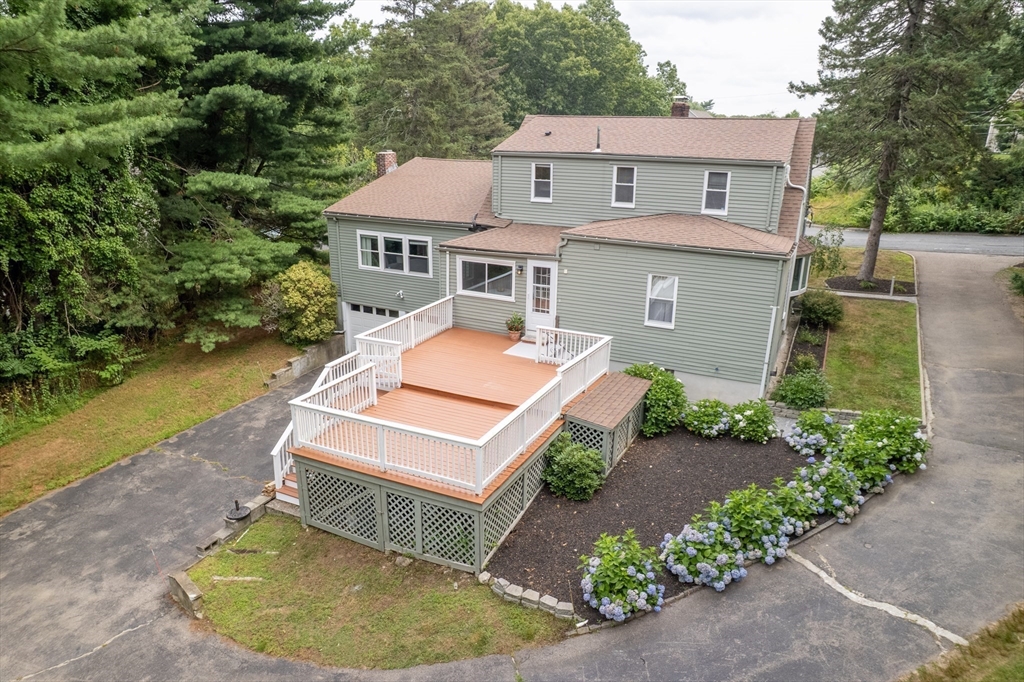 335 Moosehill Road in East Walpole