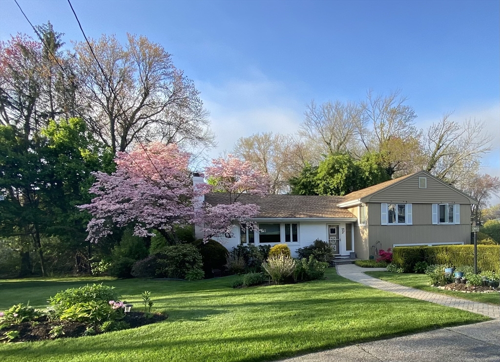 83 Bound Brook Rd in Newton Highlands
