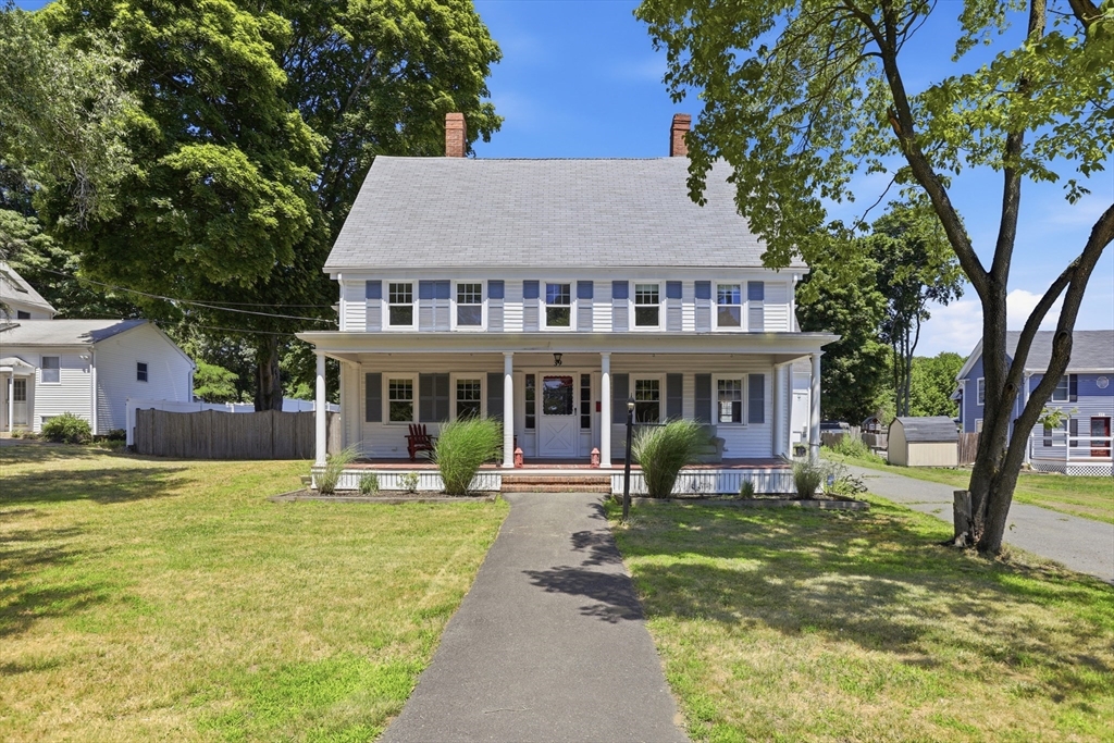 39 Main St in Saugus