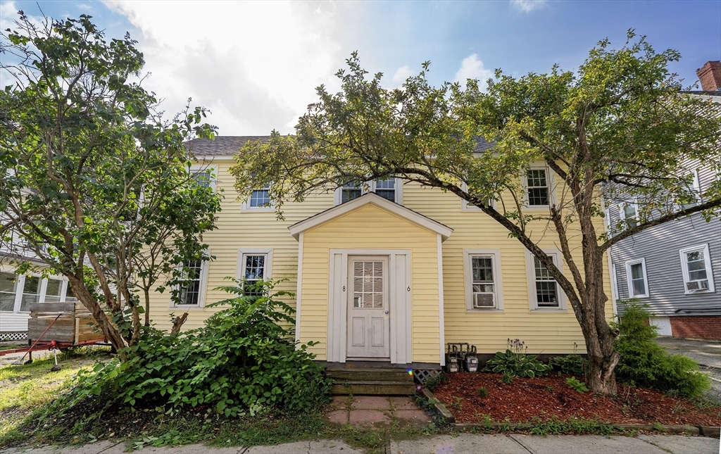 6 Spring St in Amesbury