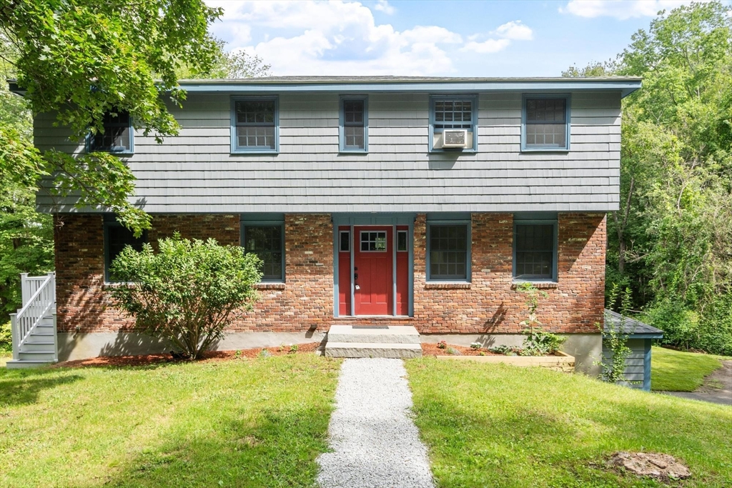 368 Hill Rd in Boxborough