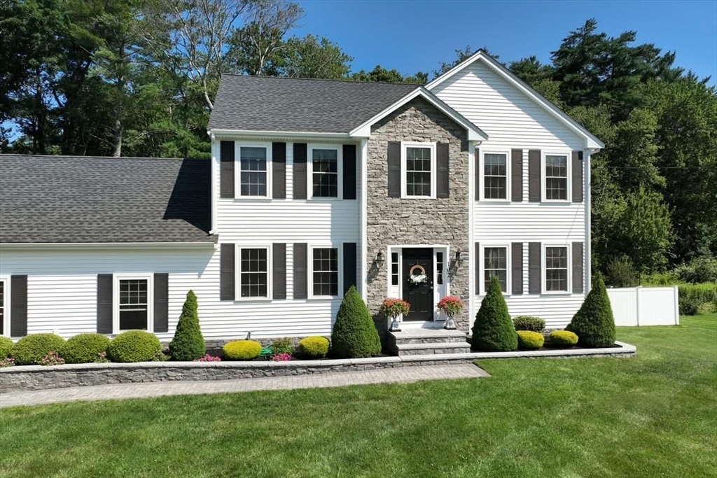 102 West Pond Street in East Bridgewater